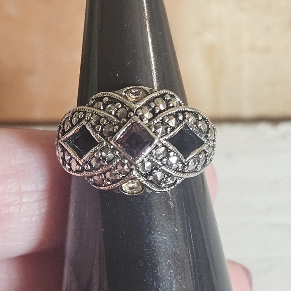 Vintage Avon Cocktail Ring Size 6 1/2 "Victorian Revival" - Picture 4 of 8